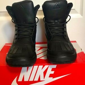 Men’s Nike ACG Black Leather Boots Size 12